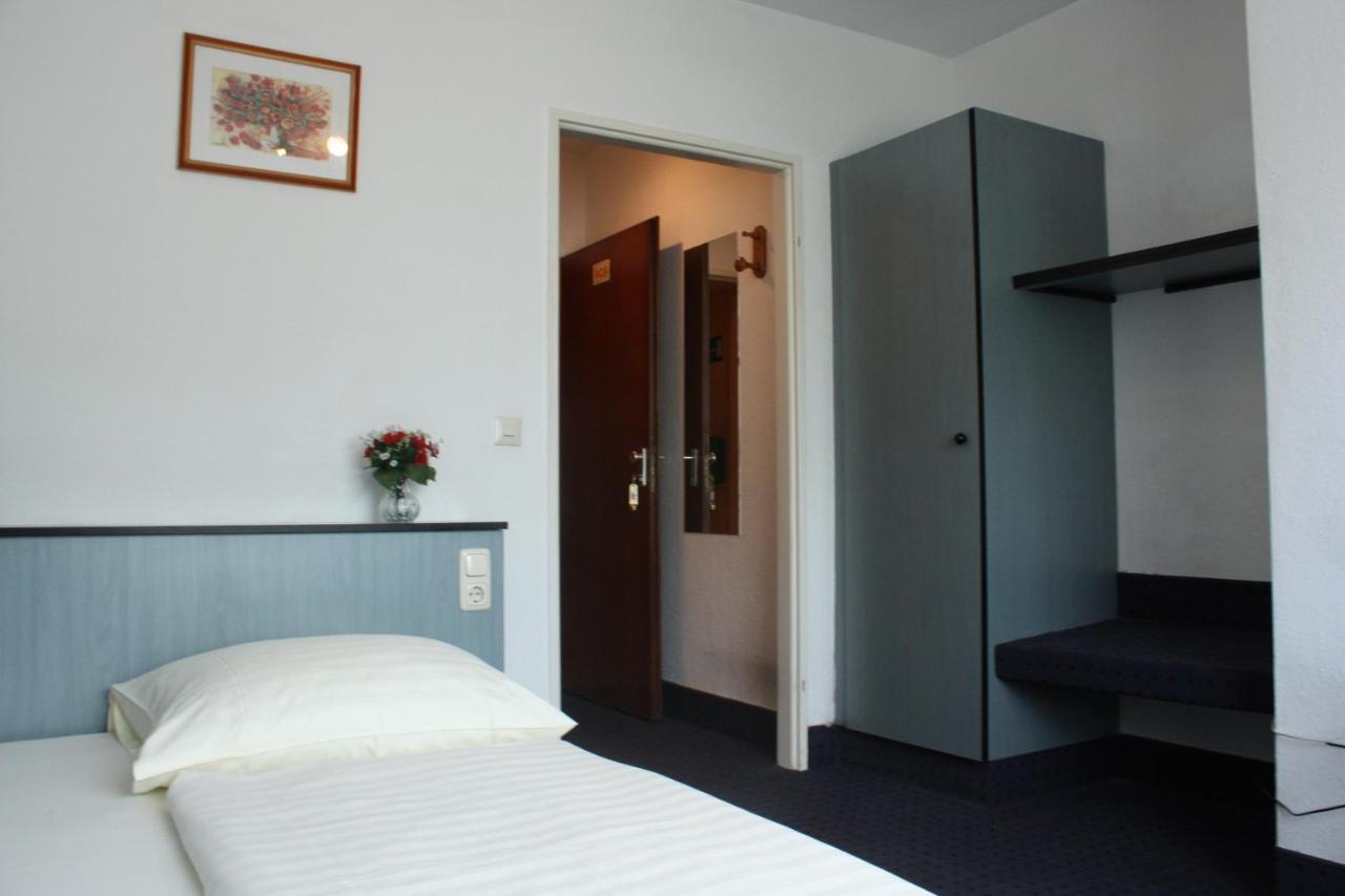 Hotel Diplomat Frankfurt am Main Værelse billede